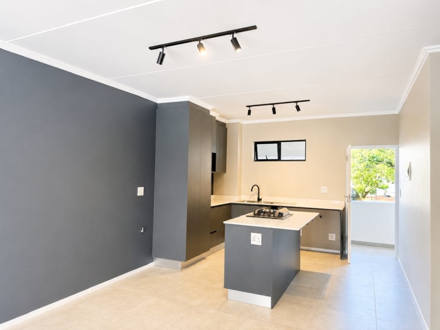 To Let 2 Bedroom Property for Rent in Wierda Valley Gauteng