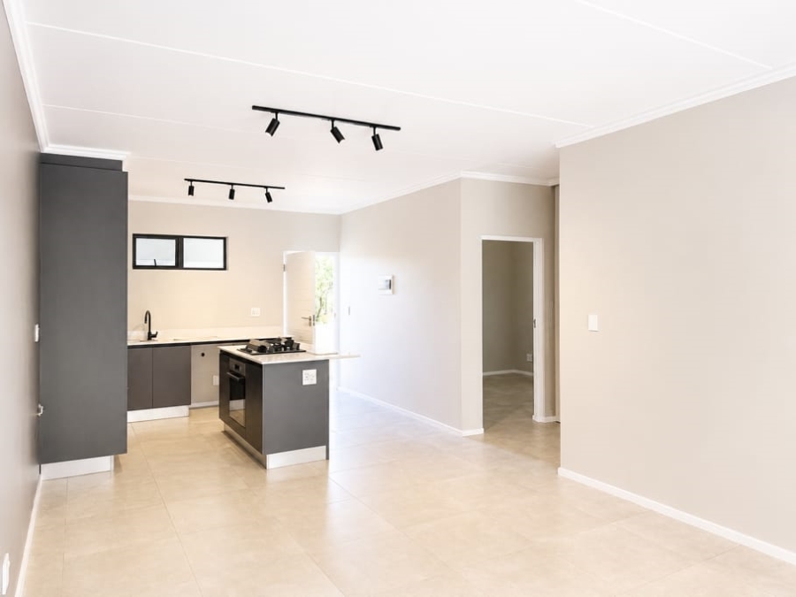 To Let 2 Bedroom Property for Rent in Wierda Valley Gauteng