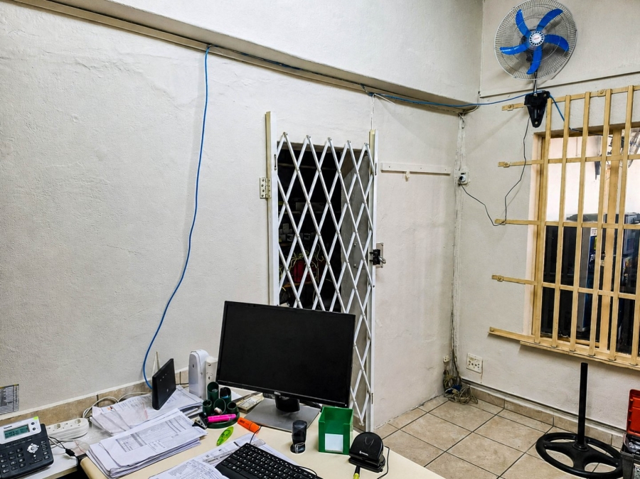 Commercial Property for Sale in Monavoni Gauteng