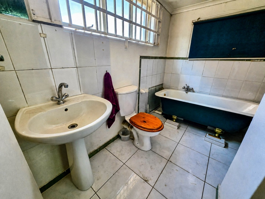 Commercial Property for Sale in Monavoni Gauteng