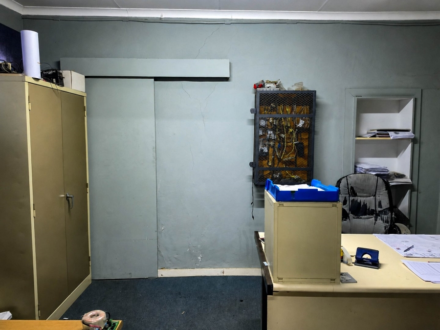 Commercial Property for Sale in Monavoni Gauteng