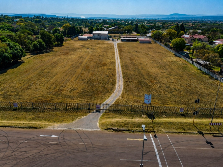 Commercial Property for Sale in Monavoni Gauteng