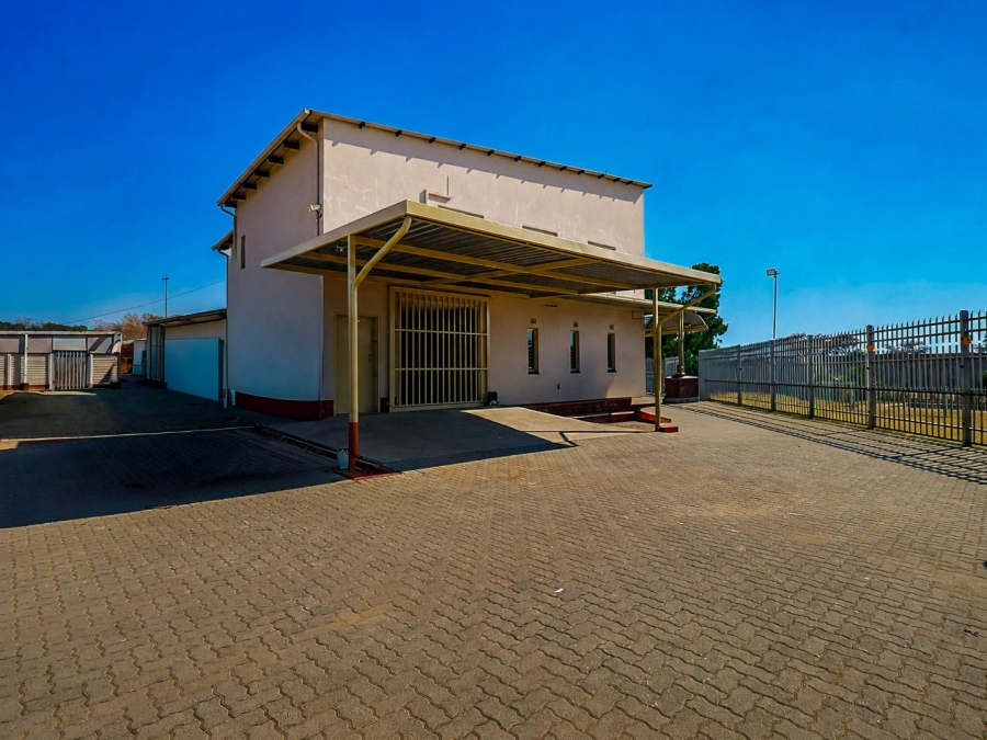 Commercial Property for Sale in Monavoni Gauteng