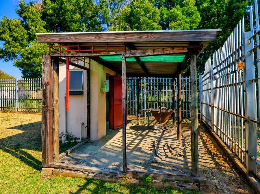 Commercial Property for Sale in Monavoni Gauteng