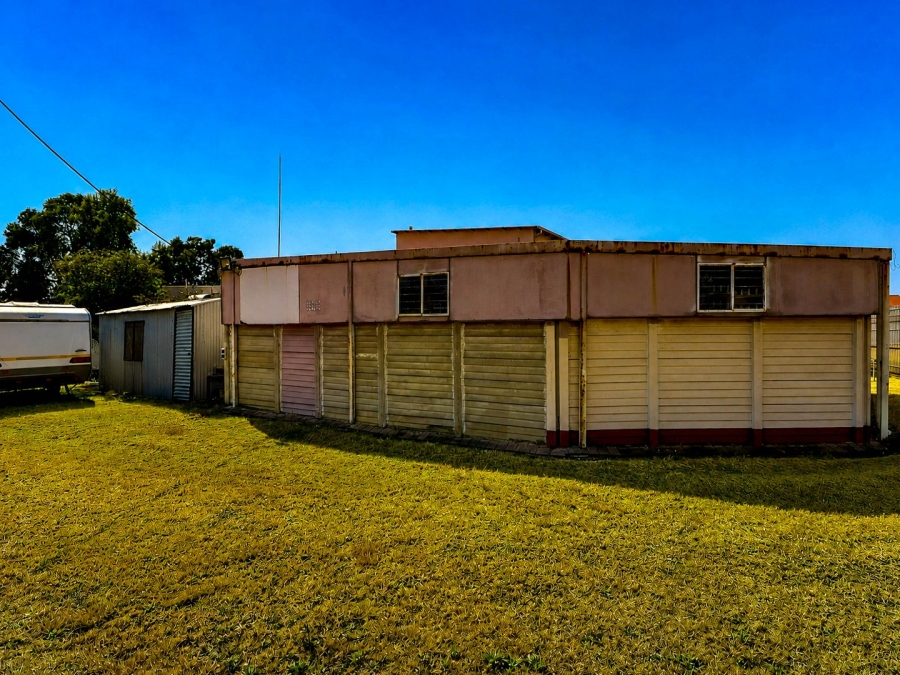 Commercial Property for Sale in Monavoni Gauteng