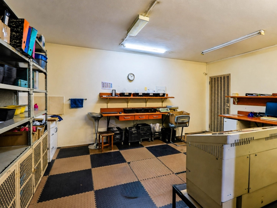 Commercial Property for Sale in Monavoni Gauteng