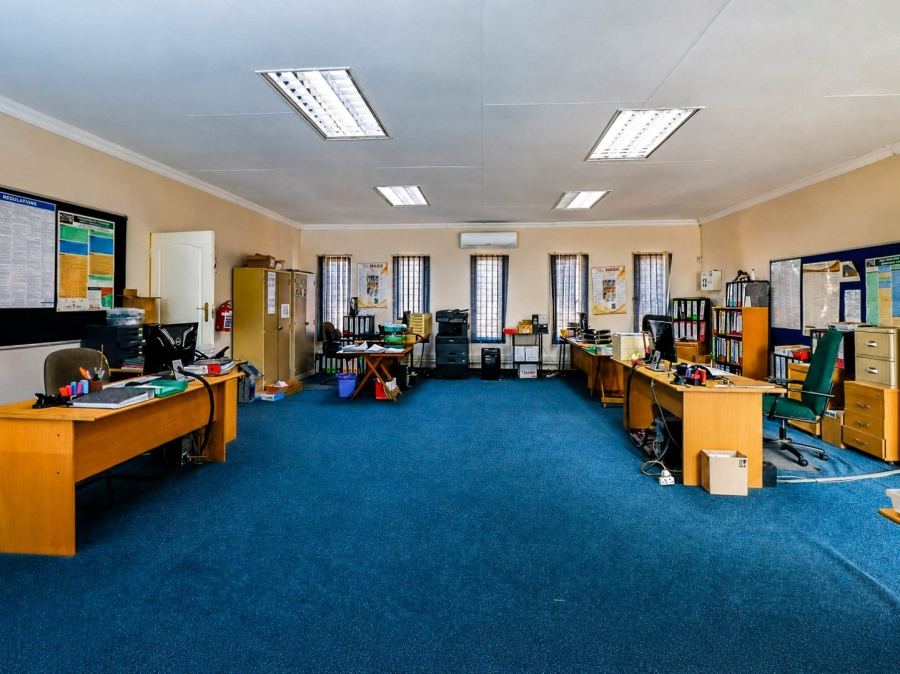 Commercial Property for Sale in Monavoni Gauteng