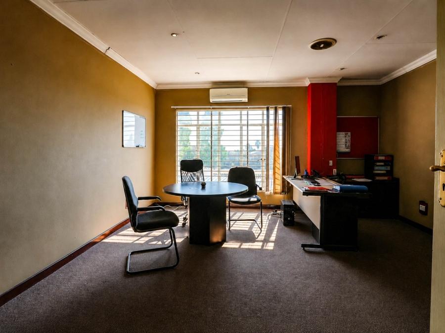 Commercial Property for Sale in Monavoni Gauteng