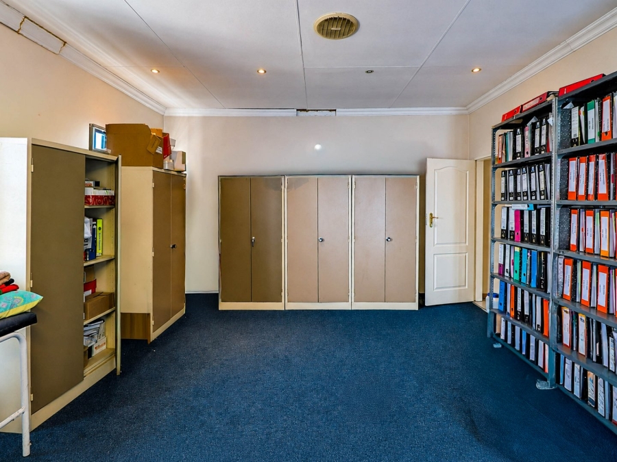 Commercial Property for Sale in Monavoni Gauteng