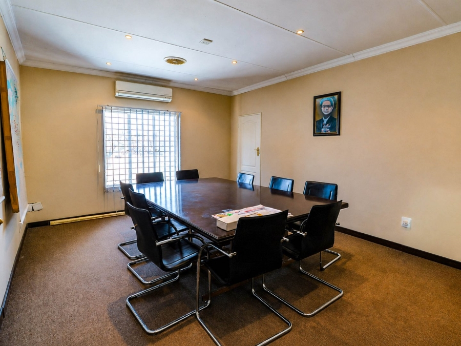 Commercial Property for Sale in Monavoni Gauteng