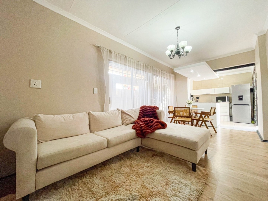 To Let 1 Bedroom Property for Rent in Parkwood Gauteng