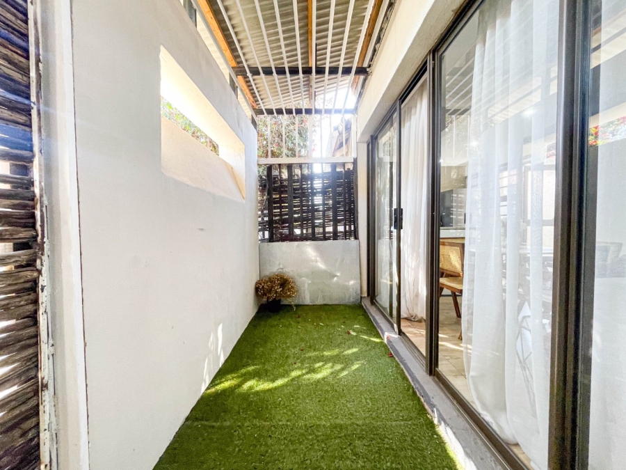 To Let 1 Bedroom Property for Rent in Parkwood Gauteng