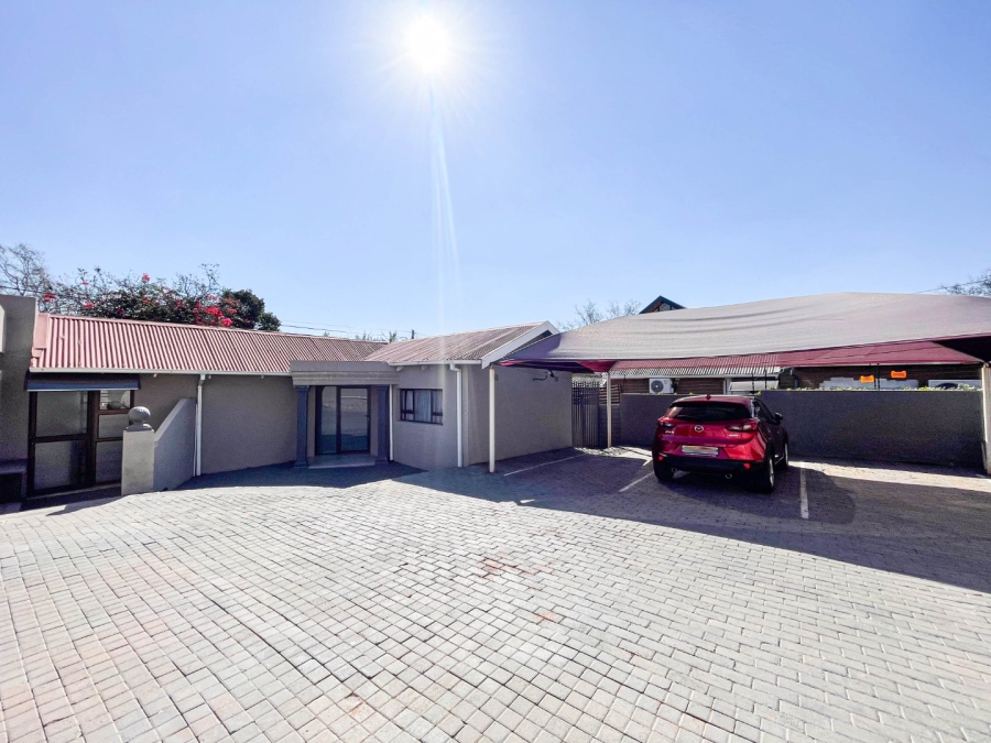 To Let 1 Bedroom Property for Rent in Parkwood Gauteng