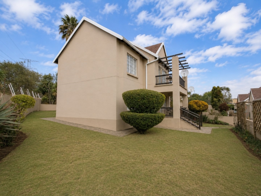 2 Bedroom Property for Sale in Eden Glen Gauteng