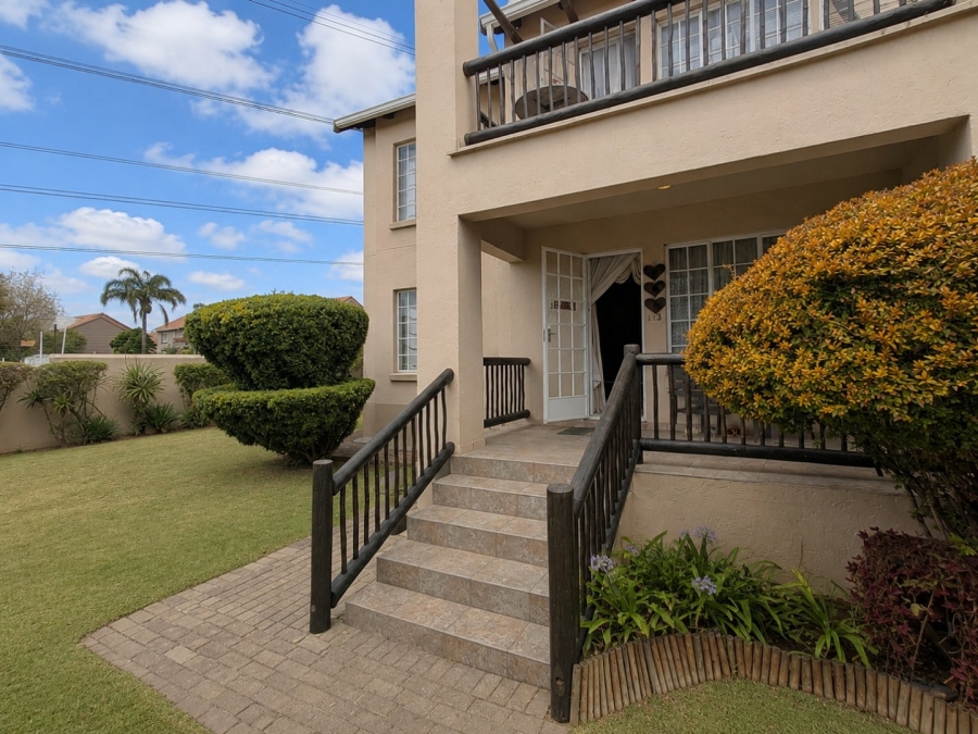 2 Bedroom Property for Sale in Eden Glen Gauteng