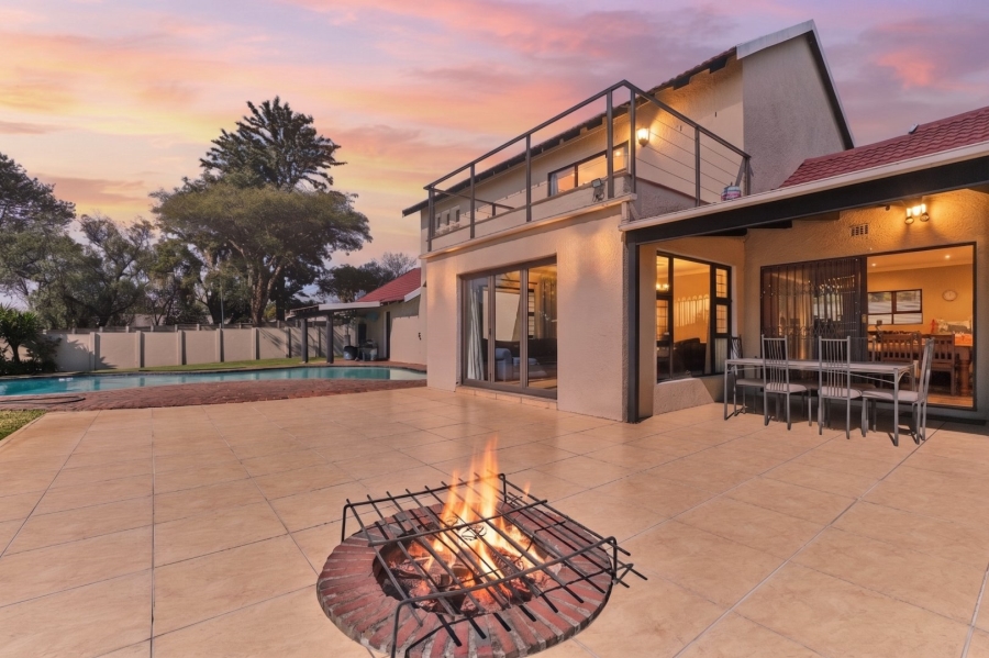 4 Bedroom Property for Sale in Johannesburg North Gauteng