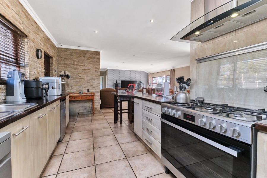 4 Bedroom Property for Sale in Johannesburg North Gauteng