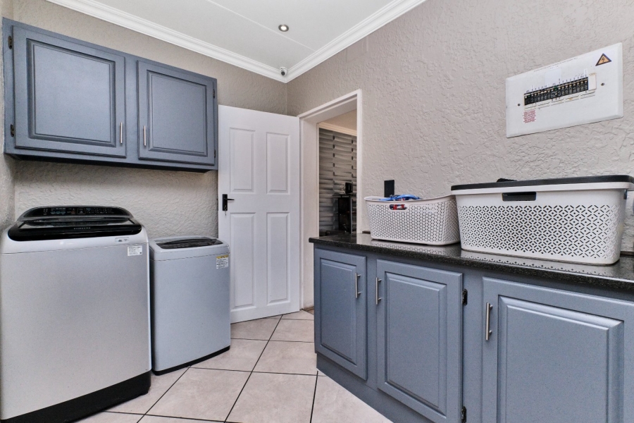 4 Bedroom Property for Sale in Johannesburg North Gauteng