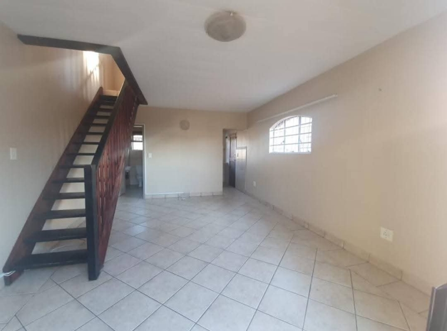 2 Bedroom Property for Sale in Erasmuskloof Gauteng
