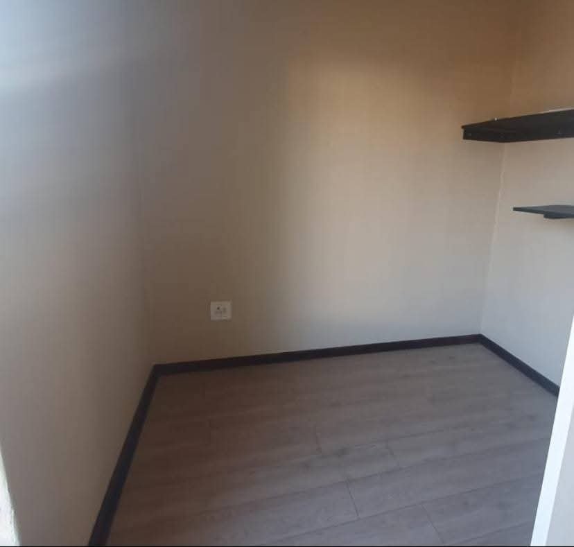2 Bedroom Property for Sale in Erasmuskloof Gauteng