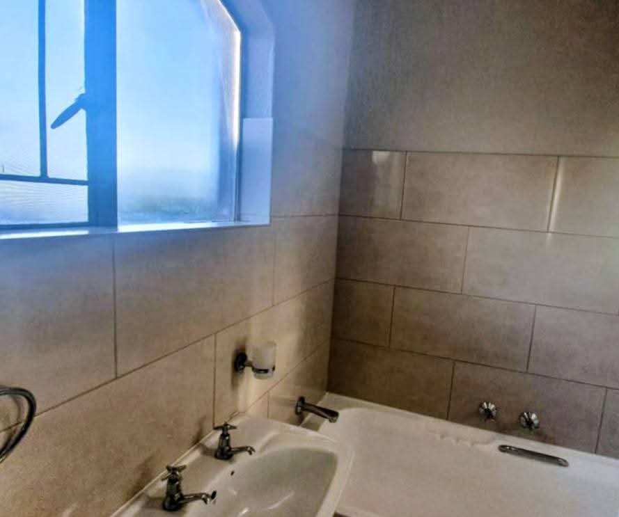 2 Bedroom Property for Sale in Erasmuskloof Gauteng