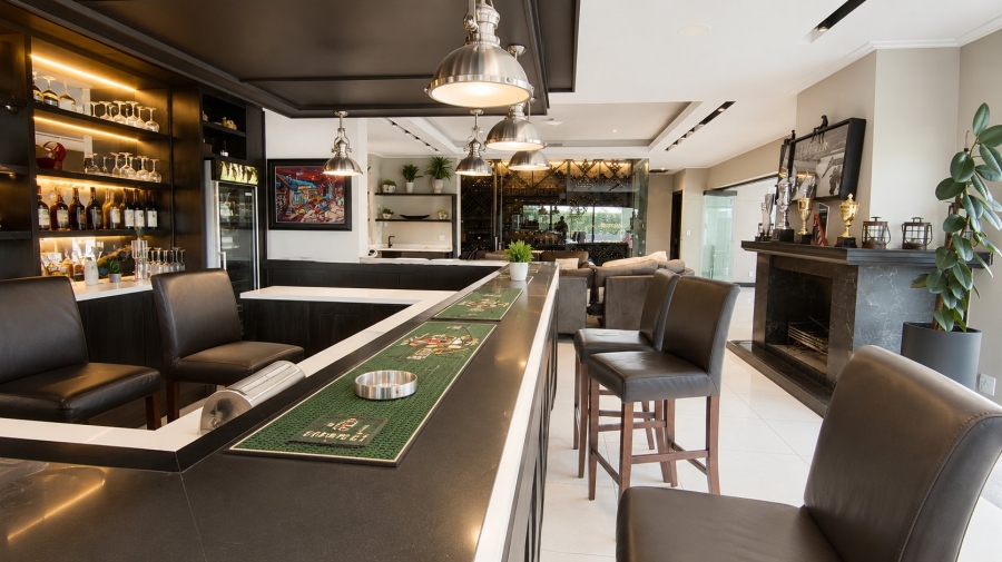 5 Bedroom Property for Sale in Midstream Ridge Gauteng