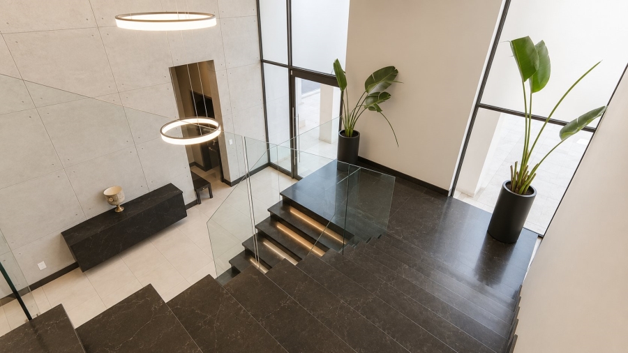 5 Bedroom Property for Sale in Midstream Ridge Gauteng