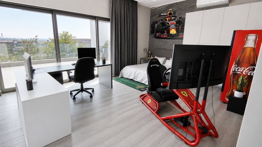 5 Bedroom Property for Sale in Midstream Ridge Gauteng