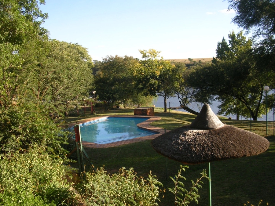Commercial Property for Sale in Vaaloewer Gauteng