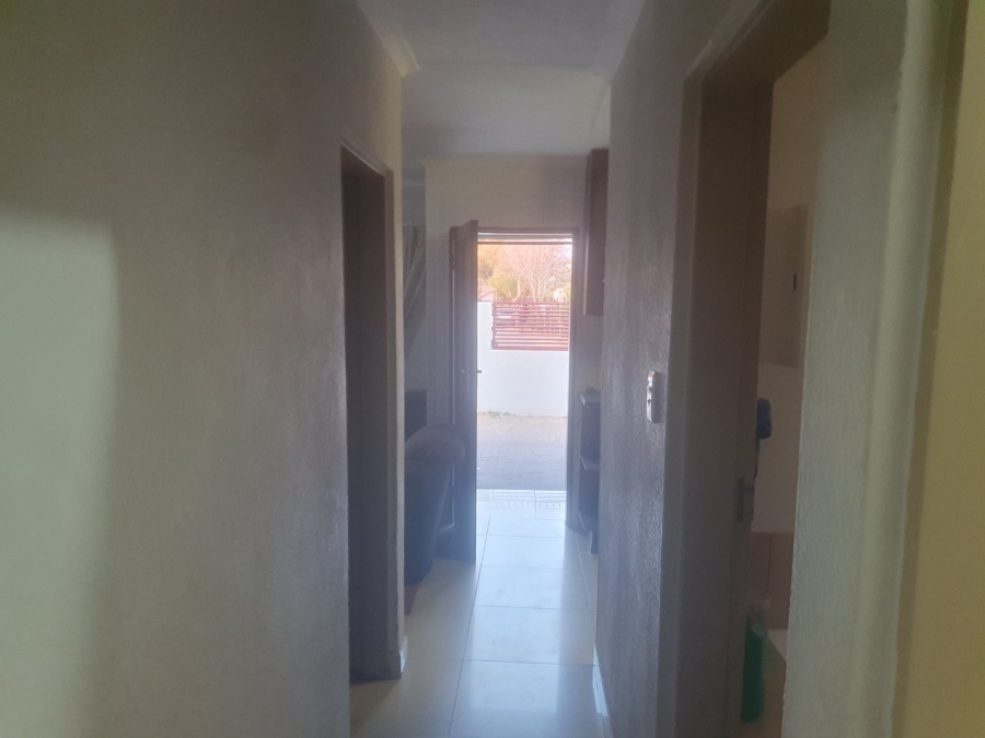  Bedroom Property for Sale in Elandspoort Gauteng