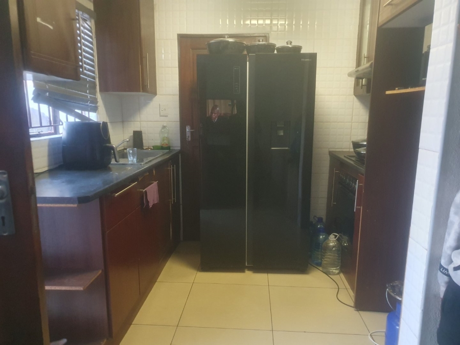  Bedroom Property for Sale in Elandspoort Gauteng