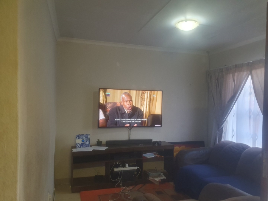  Bedroom Property for Sale in Elandspoort Gauteng
