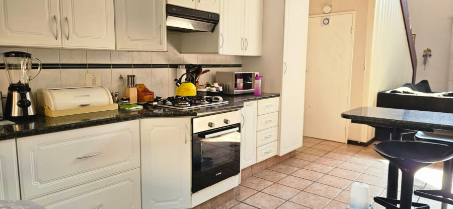 To Let 3 Bedroom Property for Rent in North Riding Gauteng