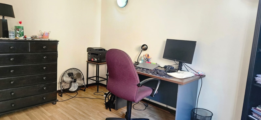 To Let 3 Bedroom Property for Rent in North Riding Gauteng