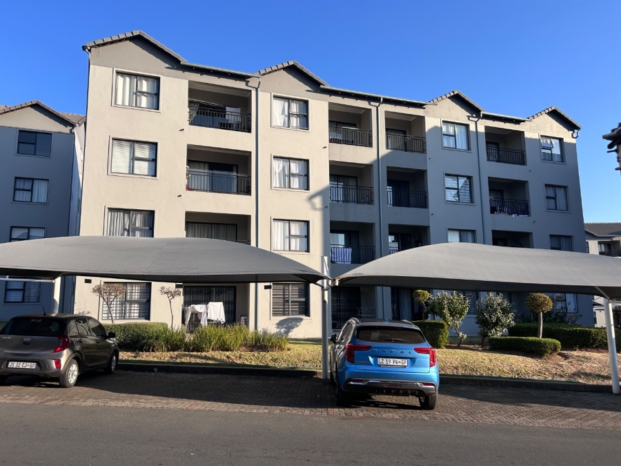 2 Bedroom Property for Sale in Erand Gardens Gauteng