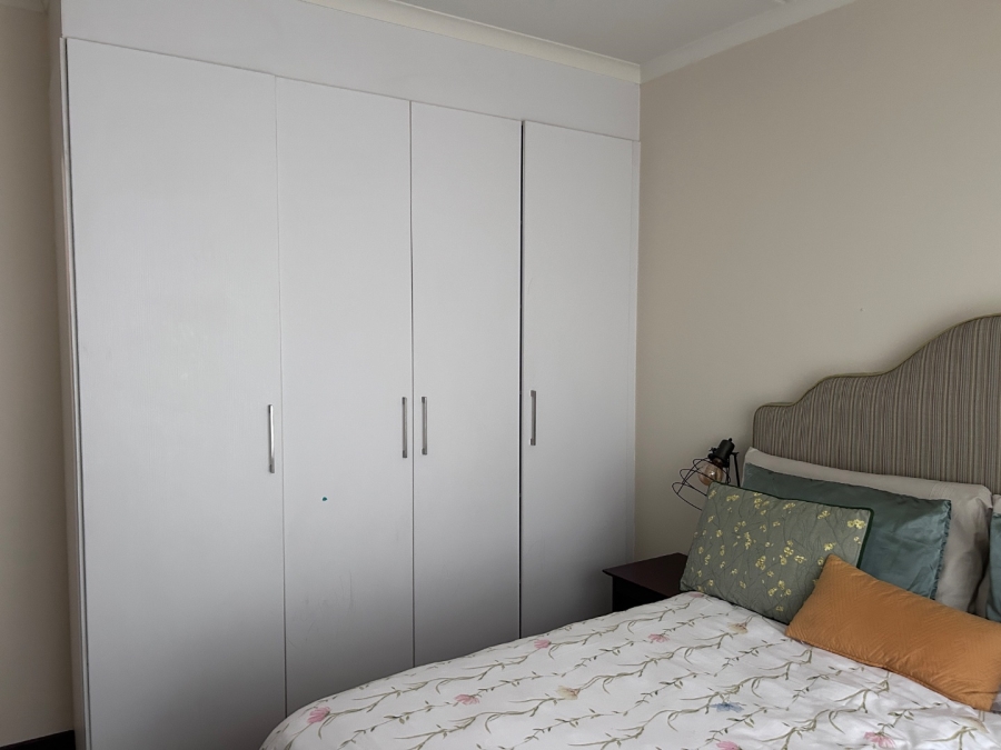 2 Bedroom Property for Sale in Erand Gardens Gauteng