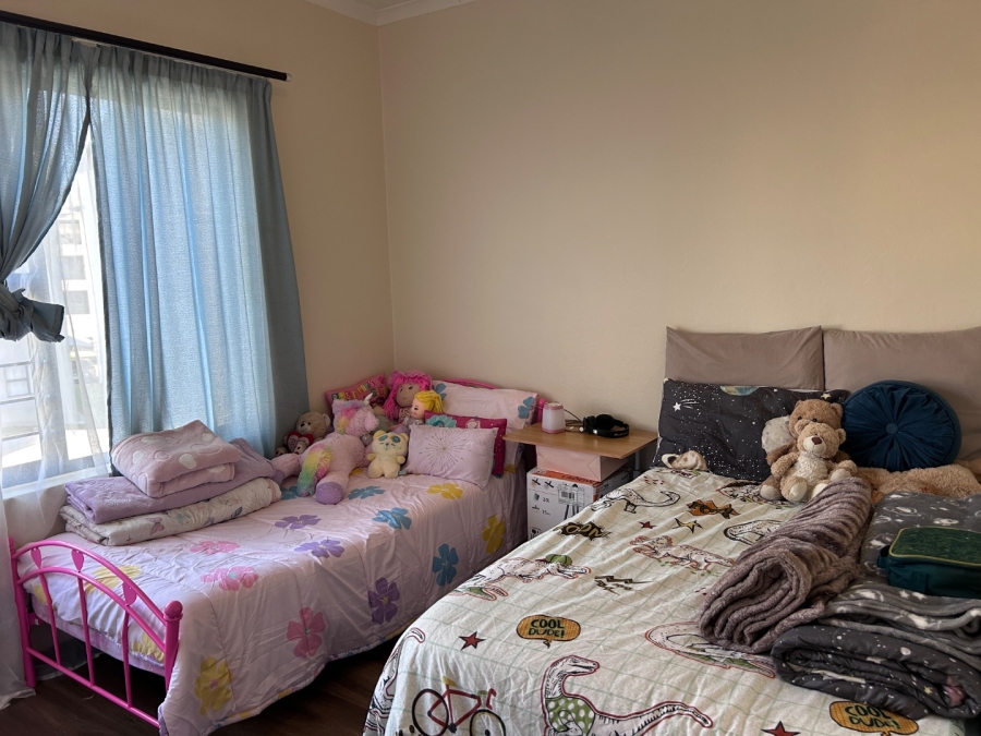 2 Bedroom Property for Sale in Erand Gardens Gauteng