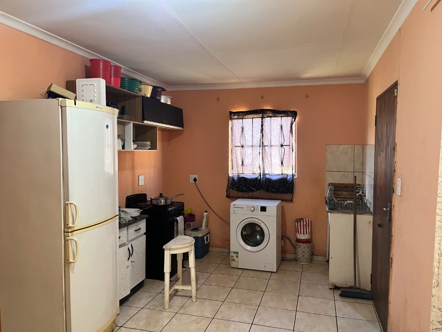 3 Bedroom Property for Sale in Clayville East Gauteng