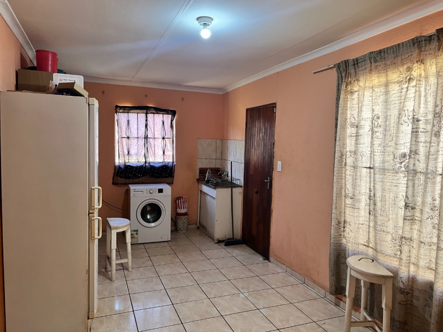 3 Bedroom Property for Sale in Clayville East Gauteng