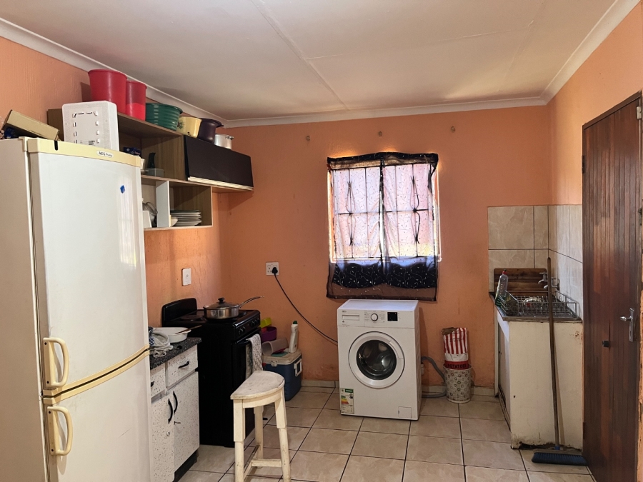 3 Bedroom Property for Sale in Clayville East Gauteng