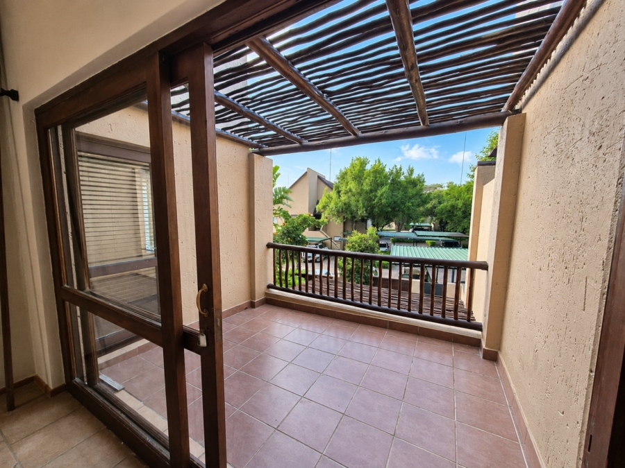 2 Bedroom Property for Sale in Sunninghill Gauteng