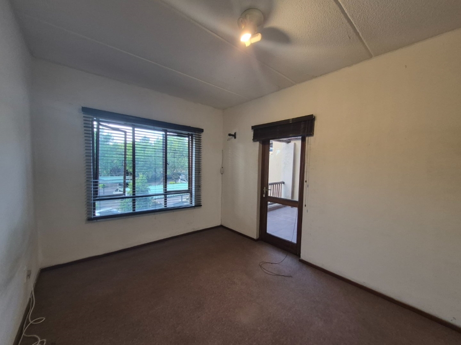 2 Bedroom Property for Sale in Sunninghill Gauteng