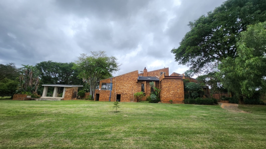 Commercial Property for Sale in Mnandi Gauteng