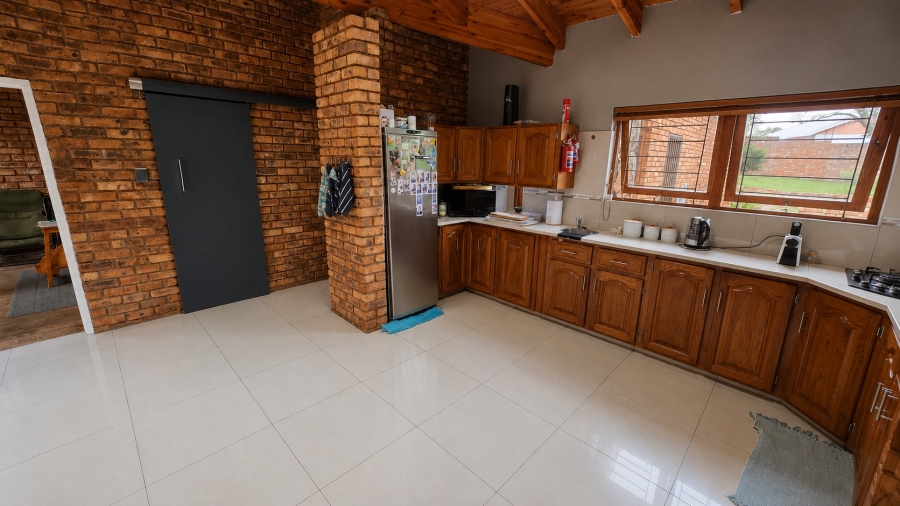 Commercial Property for Sale in Mnandi Gauteng