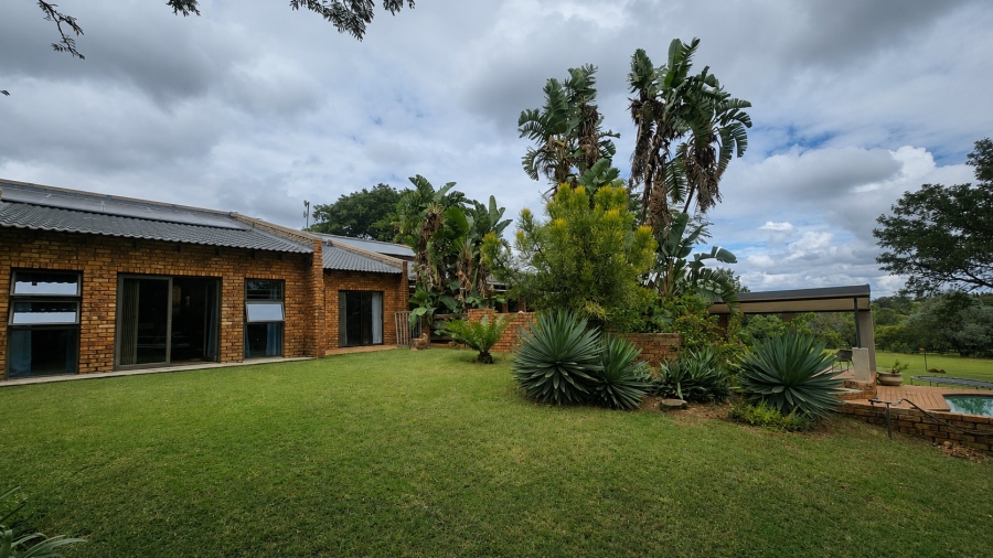 Commercial Property for Sale in Mnandi Gauteng