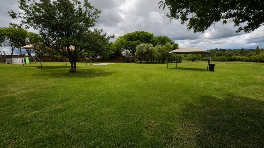 Commercial Property for Sale in Mnandi Gauteng