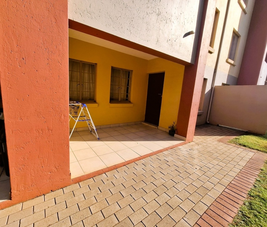 To Let 2 Bedroom Property for Rent in Monavoni A H Gauteng
