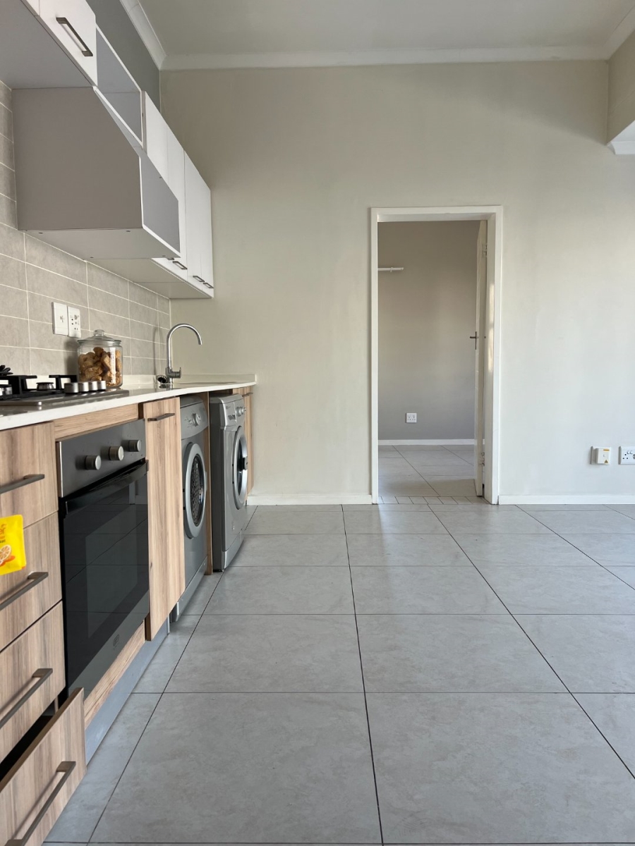 To Let 1 Bedroom Property for Rent in Modderfontein Gauteng