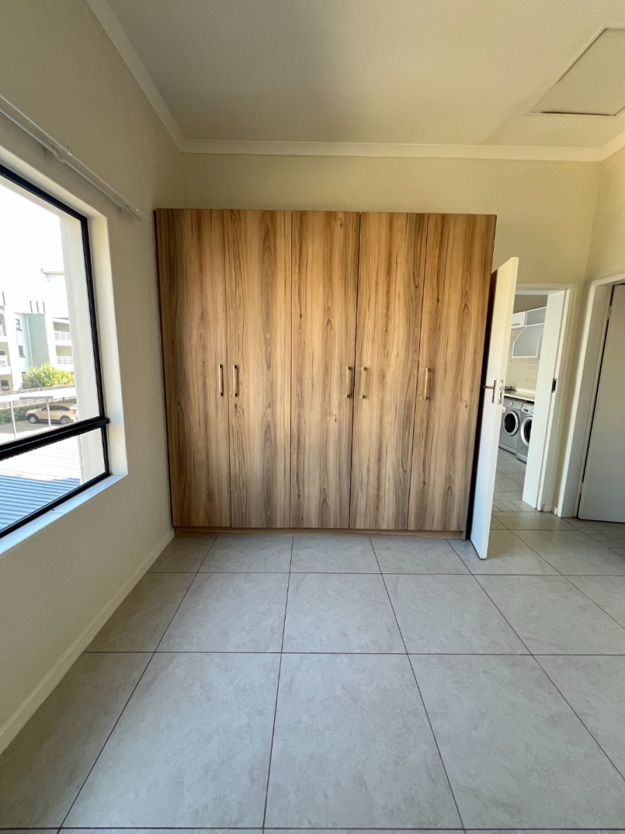 To Let 1 Bedroom Property for Rent in Modderfontein Gauteng