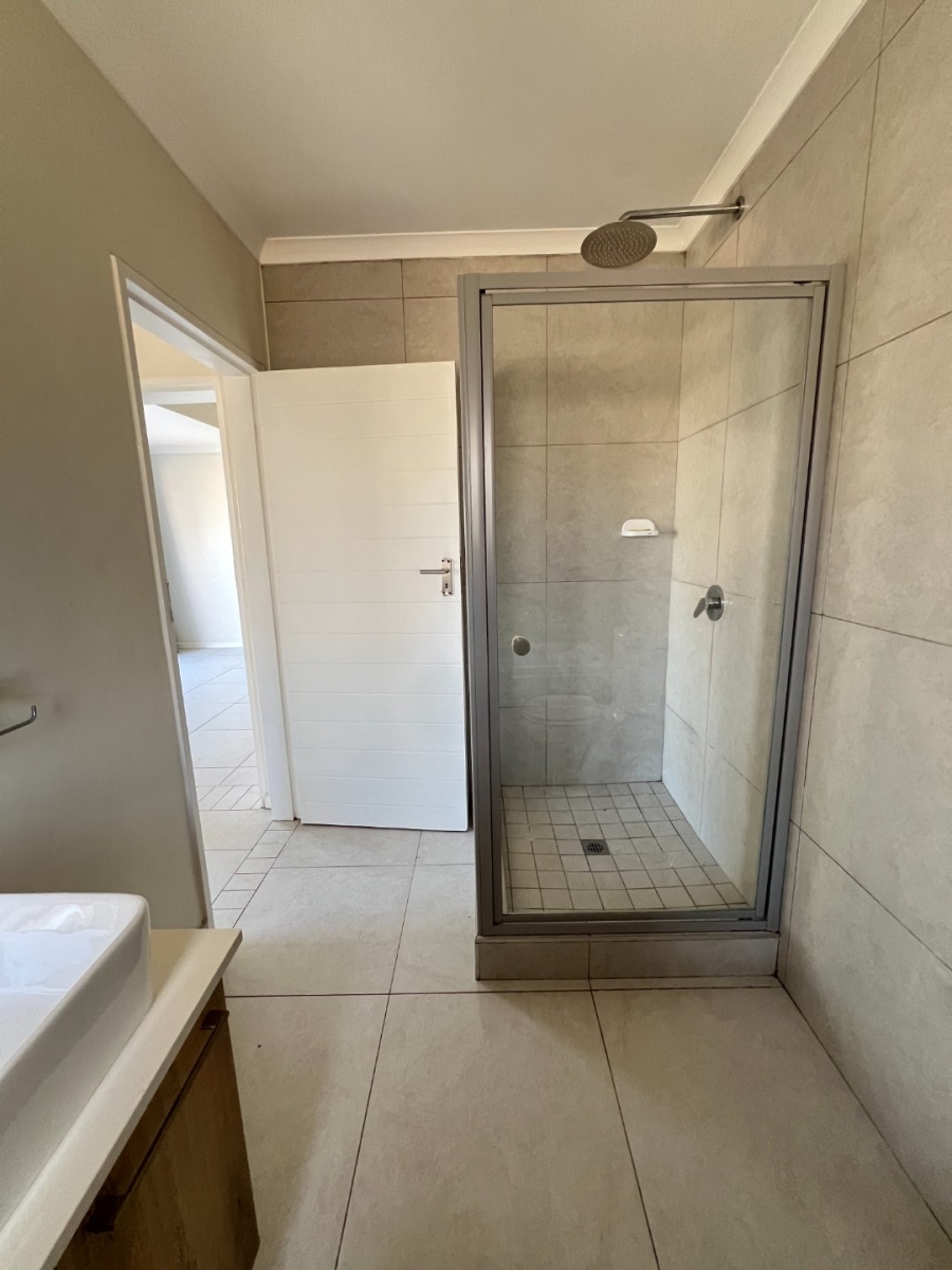 To Let 1 Bedroom Property for Rent in Modderfontein Gauteng
